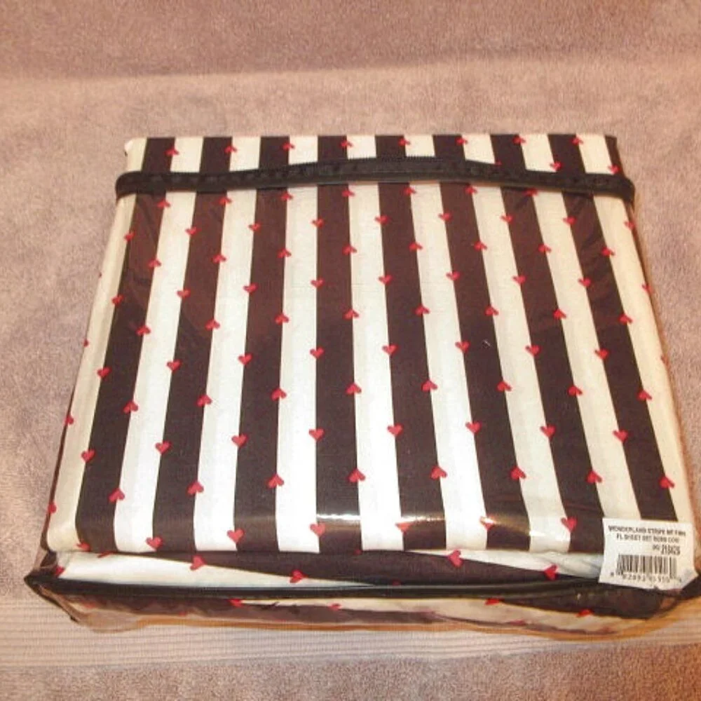Betsey Johnson Wonderland Full Sheet Set 4 Piece Hearts & Stripes Retro Love NEW